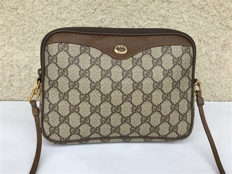 authentic vintage gucci crossbody bag.